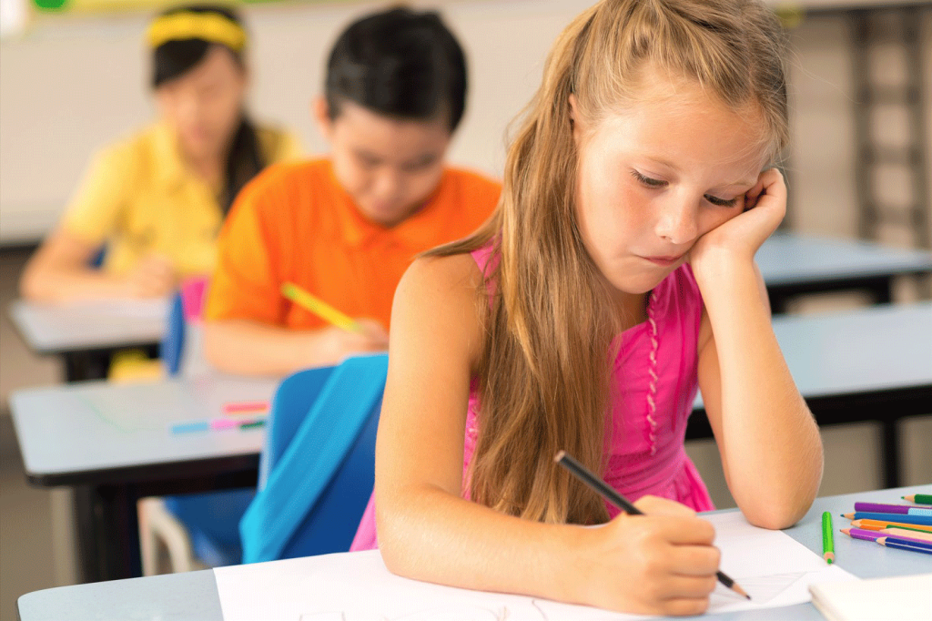 Niños que estudian mucho pero no avanzan
